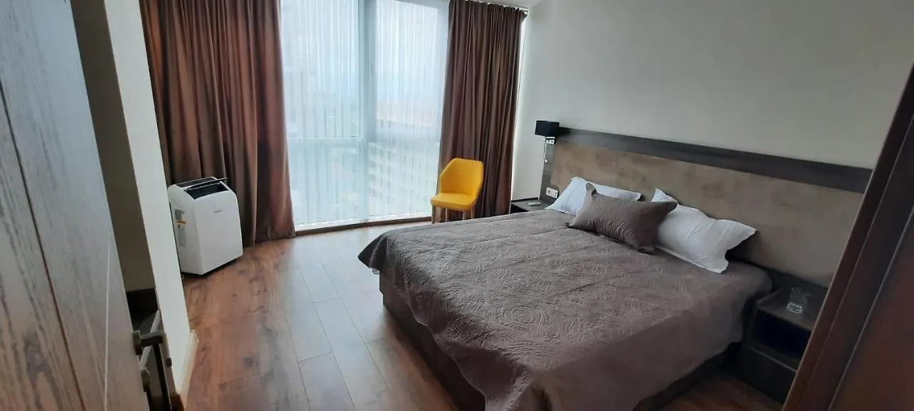 דירה באטומי Sunreise Apart-Hotel 2 Rooms And 1 Badroom